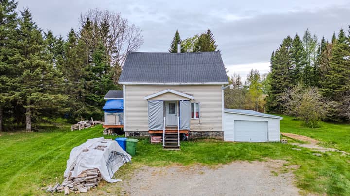 Maison à un étage et demie à vendre à Saint-Camille-de-Lellis